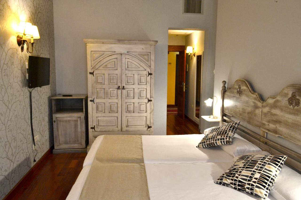 Hotel Alda Via León Buitenkant foto