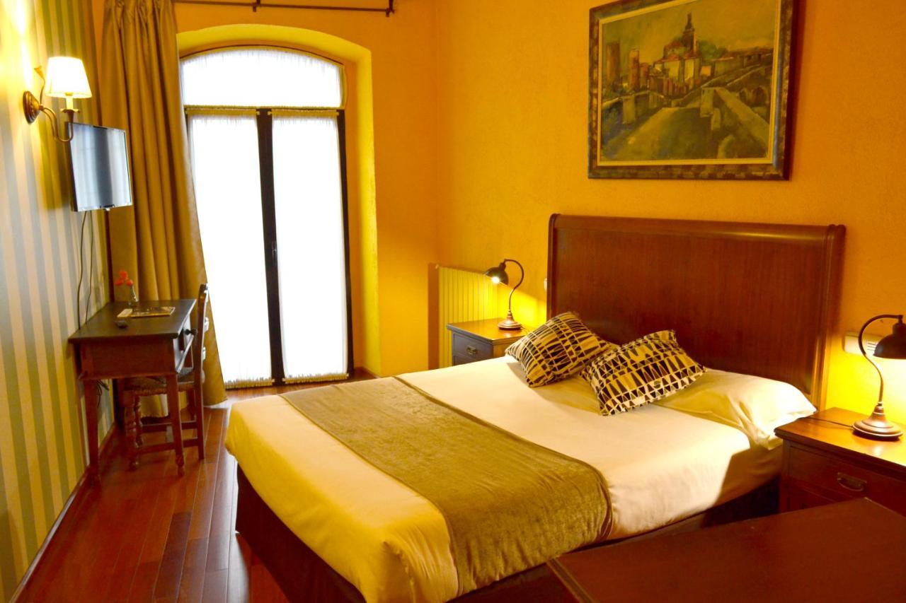 Hotel Alda Via León Buitenkant foto